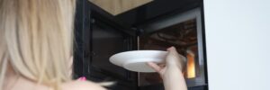 warm up wet cat food